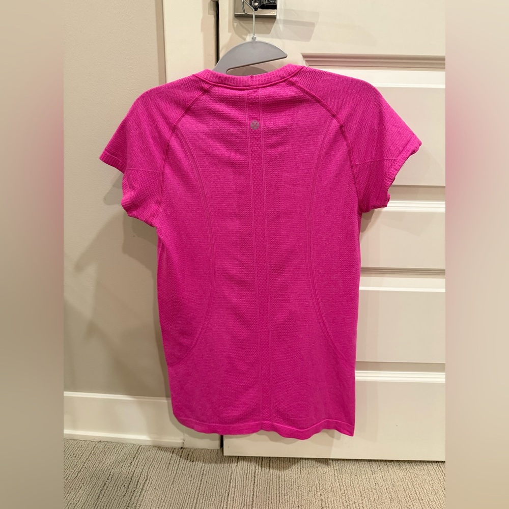 Lulu Short Sleeve Swiftly Tech - Picture 3 of 3